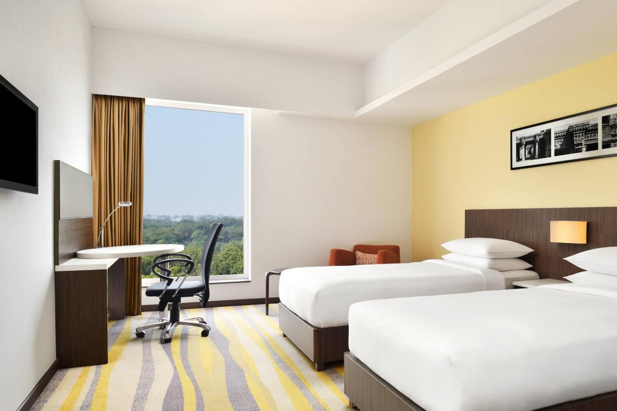 Fairfield By Marriott Ahmedabad Hotell Eksteriør bilde